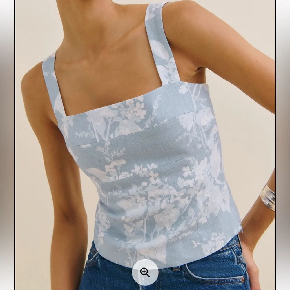 NWT Reformation Darci Linen Light Blue Floral Tank Top Sz 4 - Picture 2 of 5